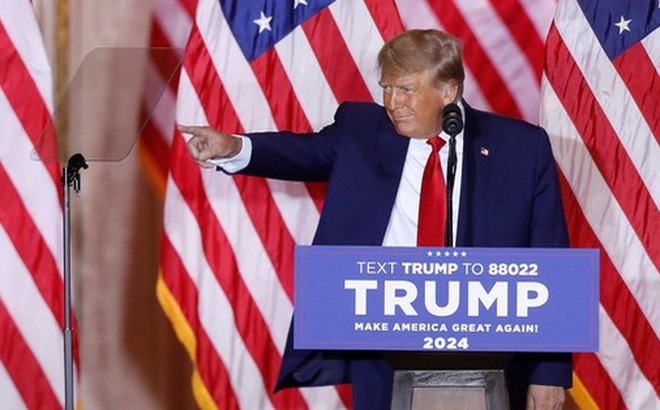 Cựu Tổng thống Mỹ Donald Trump tuyên bố tái tranh cử vị trí tổng thống Mỹ trong kỳ bầu cử năm 2024 - Ảnh: REUTERS