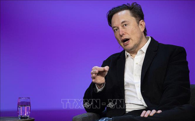 Tỷ phú Elon Musk tại một buổi phỏng vấn ở Vancouver, Canada ngày 14/4/2022. Ảnh: AFP/TTXVN