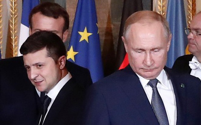 Tổng thống Ukraine Volodymyr Zelensky và Tổng thống Nga Vladimir Putin. Ảnh: AP