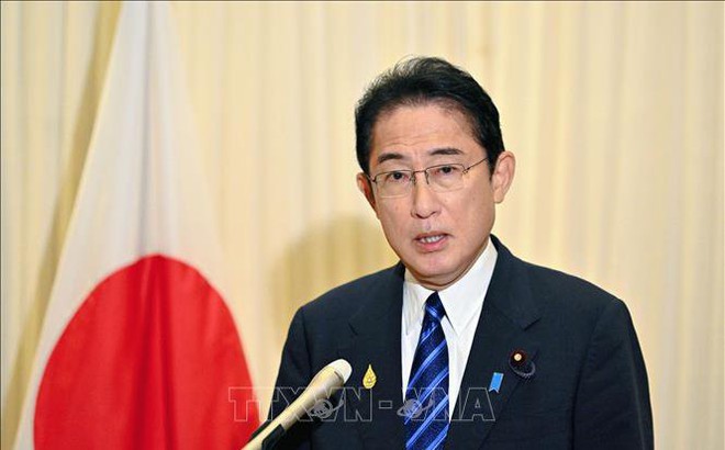 Thủ tướng Nhật Bản Fumio Kishida phát biểu với báo giới tại Bangkok, Thái Lan, ngày 18/11/2022. Ảnh: Kyodo/ TTXVN