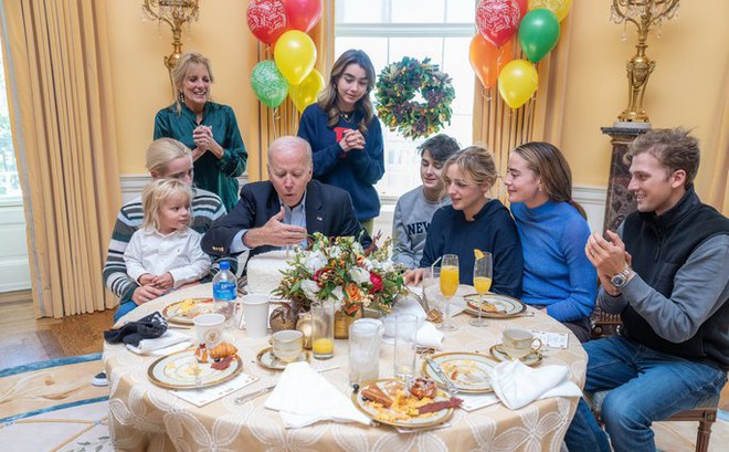 Tổng thống Joe Biden đón sinh nhật lần thứ 80. Ảnh: Twitter