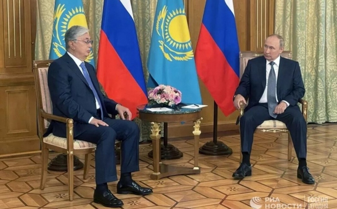 Tổng thống Kazakhstan Tokayev và Tổng thống Nga Putin. Ảnh: Rianovosti