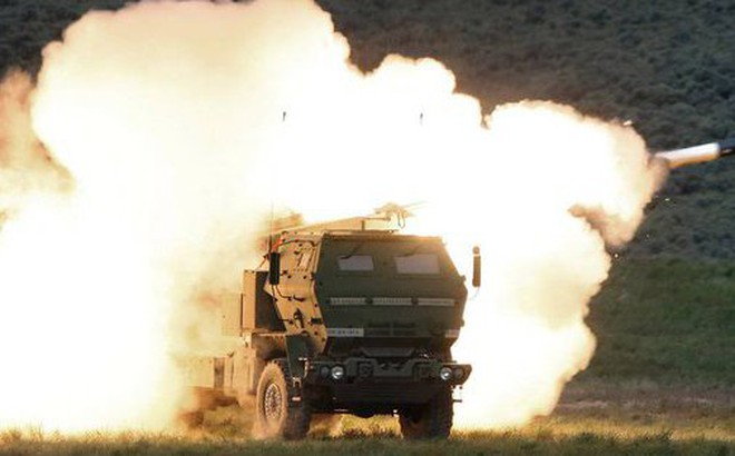 "Hỏa thần" HIMARS tối tân được Mỹ viện trợ cho Ukraine - Ảnh: DEFENSE NEWS