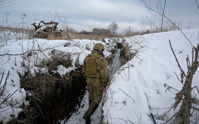 Binh sĩ Ukraine ở vùng Lugansk. Ảnh: Reuters