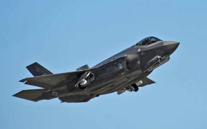 Tiêm kích tàng hình F-35A. Ảnh: Reuters