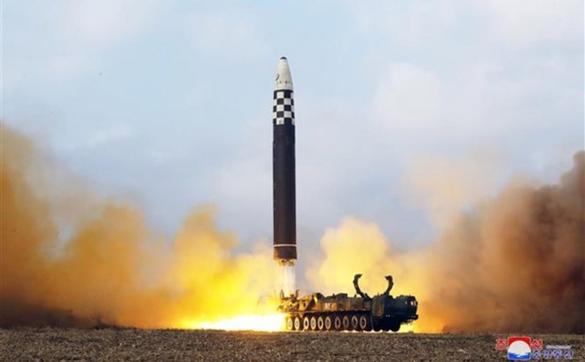 Triều Tiên phóng tên lửa đạn đạo liên lục địa (ICBM) Hwasong-17 ngày 18/11/2022. (Ảnh:Yonhap)