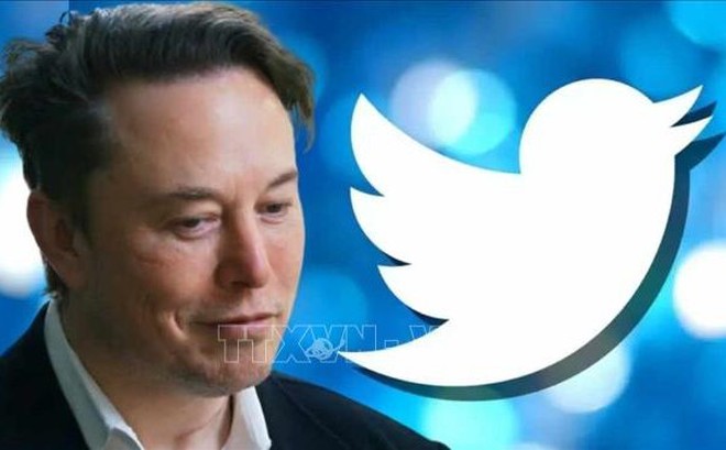 Tỷ phú Elon Musk và biểu tượng Twitter. Ảnh: Finnews24/TTXVN