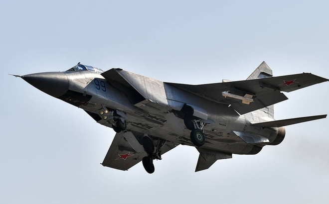 Tiêm kích MiG-31. Ảnh: TASS