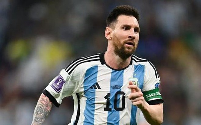 Messi World Cup: Lionel Messi là một trong những cầu thủ điển hình đại diện cho bóng đá thế giới. Các pha bóng, cổ vũ và tiếng reo hò từ khán đài sân cỏ sẽ mang lại cảm giác phấn khích cho người xem. Hãy xem lại những khoảnh khắc đáng nhớ của Messi trong World Cup và cảm nhận sự tài năng của một huyền thoại bóng đá.