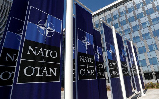 Biểu tượng NATO tại trụ sở ở Brussels (Bỉ). Ảnh minh họa: Reuters