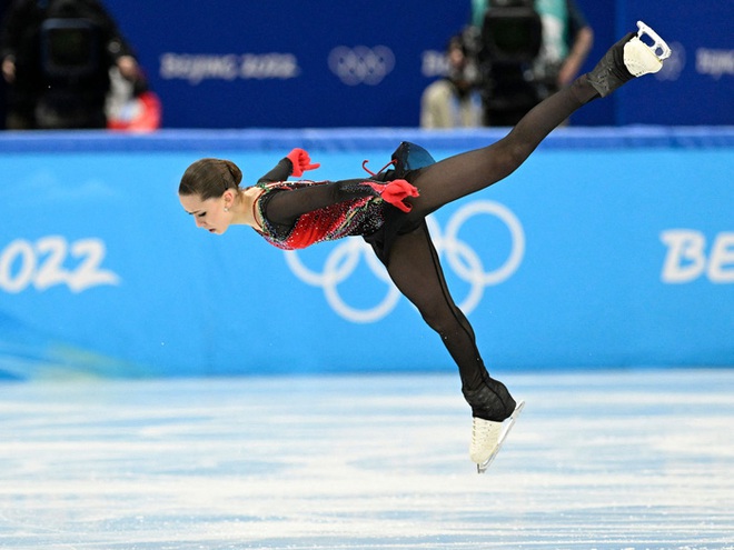 Thiên thần trượt băng Nga bị phát hiện dùng chất cấm sau cú nhảy lịch sử Olympic - Ảnh 3.
