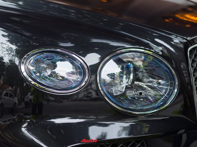 Cận cảnh Bentley Bentayga Speed 2022 đầu tiên tại Việt Nam - SUV siêu sang cho fan tốc độ - Ảnh 2.
