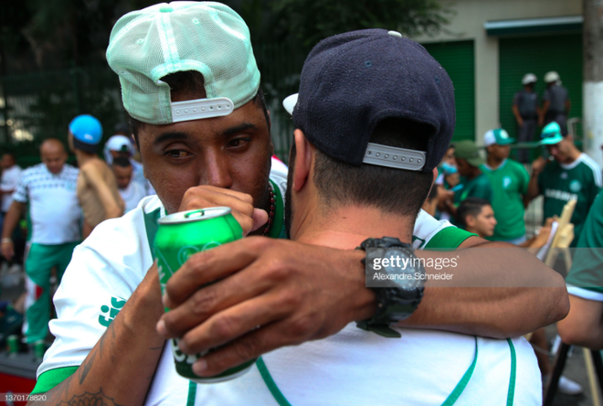 Hậu vệ Palmeiras khóc nghẹn với gia đình vì dâng cúp thế giới cho Chelsea - Ảnh 9.