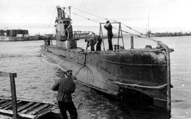 Tàu ngầm Shch-303 ‘Shchuka’. Ảnh: RB
