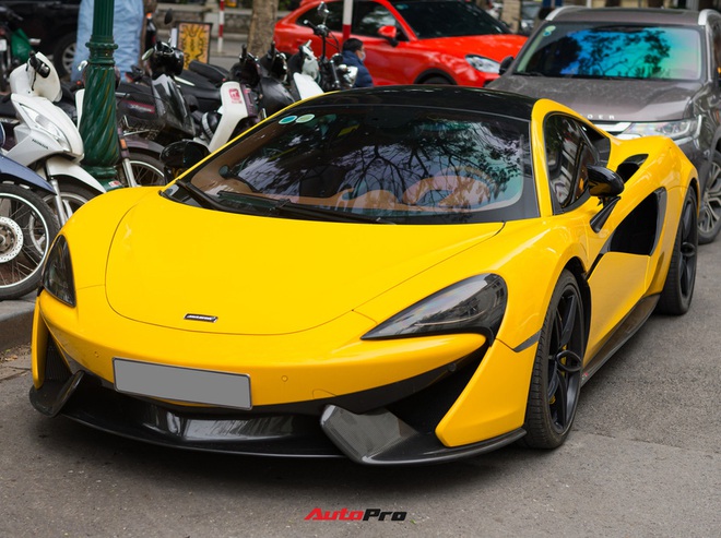 Đại gia Hà Thành mang McLaren 570S chục tỷ dạo phố, màu sơn chi tiết độc nhất tại Việt Nam - Ảnh 4.