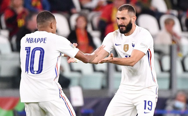 Benzema rất muốn sát cánh bên Mbappe ở Real Madrid