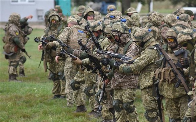 Quân nhân Ukraine tham gia cuộc tập trận với các quốc gia thành viên NATO tại Lviv (Ukraine), ngày 24/9/2021. Ảnh: AFP/TTXVN