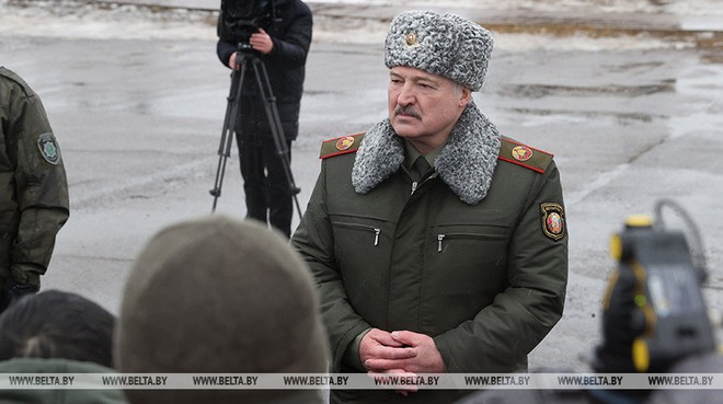 Belarus tuyên bố thẳng thừng: Nếu bị sờ gáy, sẽ sẵn sàng sở hữu thứ vũ khí khủng khiếp - Ảnh 1.