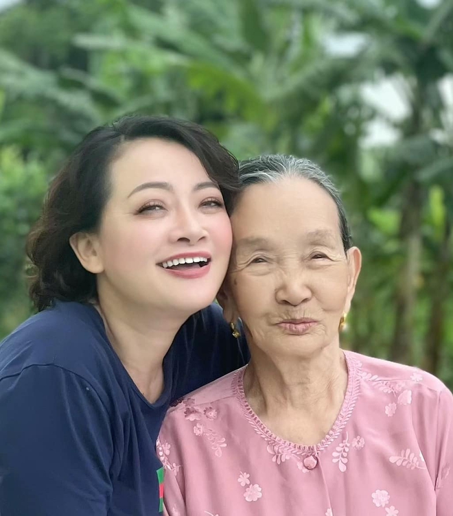 Nghệ sĩ Tr&agrave; My: Cuộc sống n&agrave;y qu&aacute; ngắn ngủi để y&ecirc;u thương - Ảnh 5.