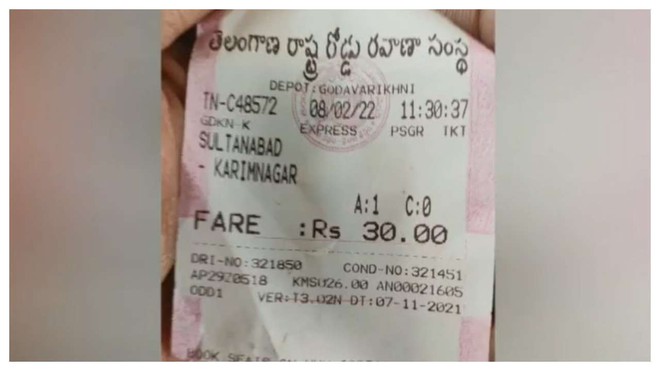 Gà đi xe buýt bị thu vé như hành khách ở Ấn Độ - Ảnh 2.