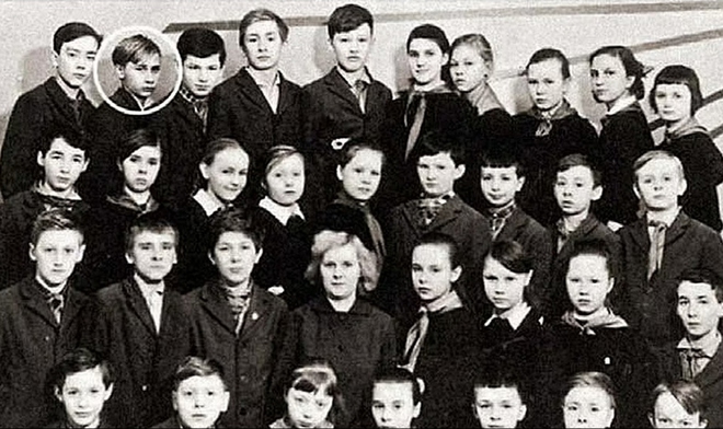 Những bức ảnh ghi dấu thời trẻ của Tổng thống Nga Vladimir Putin  - Ảnh 2.