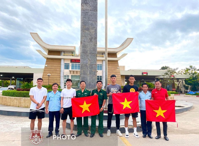 U23 Việt Nam chỉ còn tối đa 14 cầu thủ cho trận bán kết với U23 Timor Leste - Ảnh 1.