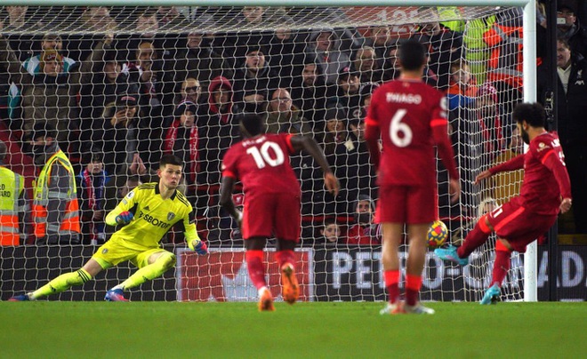 Thắng hủy diệt 6-0, Liverpool chỉ còn cách Man City 3 điểm trong cuộc đua vô địch Ngoại hạng Anh - Ảnh 10.