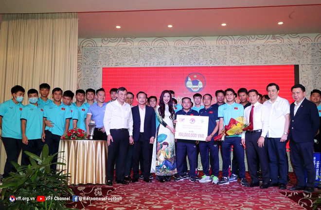 Lãnh đạo LĐBĐVN gặp mặt chúc mừng ĐT U23 Việt Nam vô địch giải U23 Đông Nam Á 2022 - Ảnh 8.