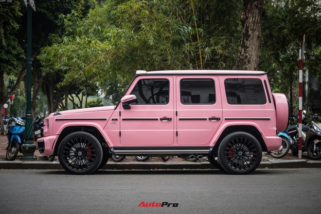 Đã chơi trội với Mercedes-AMG G 63 độ Hofele, đại gia Hà Nội còn tạo cá tính cho xe với màu hồng có một không hai - Ảnh 20.