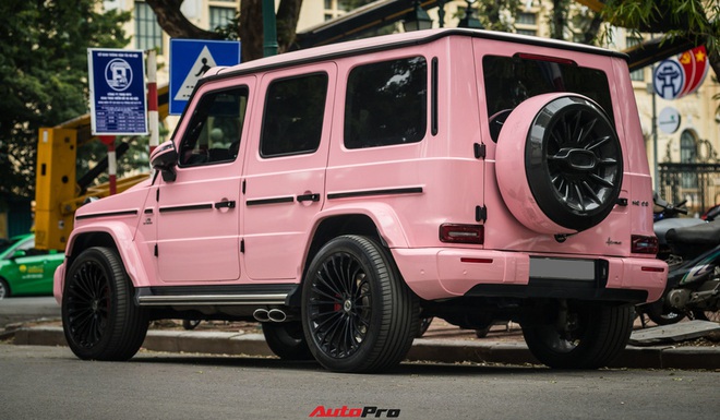 Đã chơi trội với Mercedes-AMG G 63 độ Hofele, đại gia Hà Nội còn tạo cá tính cho xe với màu hồng có một không hai - Ảnh 3.