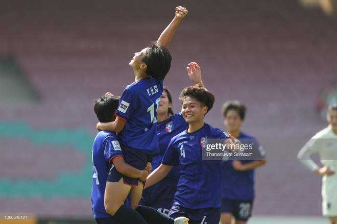 Hủy diệt Thái Lan, đội bóng châu Á đẩy Việt Nam vào thế khó trong cuộc đua dự World Cup - Ảnh 2.