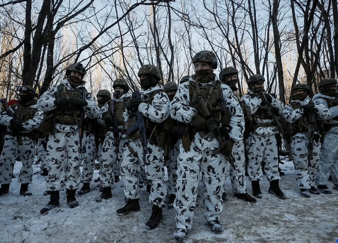 Ukraine thừa nhận chiếm lại Crimea bằng vũ lực là ‘bất khả thi’  - Ảnh 1.