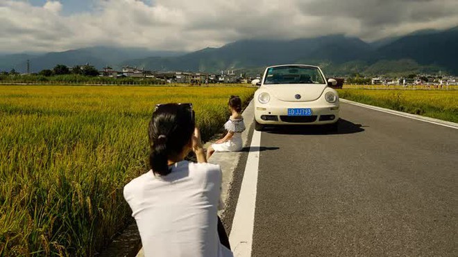 Du lịch sang chảnh với siêu xe... đi thuê ở Trung Quốc - Ảnh 4.