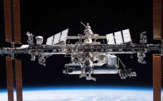 Hoạt động từ năm 2000, ISS đến giờ đã chào đón hơn 200 phi hành gia đến từ 19 quốc gia khác nhau. Ảnh: NASA