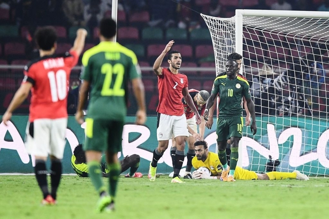 Mane từ tội đồ hóa người hùng trên chấm 11m, Senegal hạ gục Ai Cập của Salah để lần đầu vô địch Cúp châu Phi - Ảnh 11.