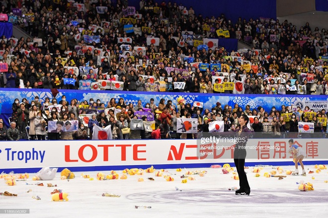 Hoàng tử nổi giận: Yuzuru Hanyu bất mãn với mặt sân băng tại Olympic Bắc Kinh 2022 - Ảnh 12.