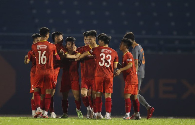 U23 Việt Nam giành chiến thắng 3-0 trước U19 Bình Dương - Ảnh 2.