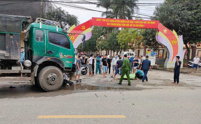 HIện trường vụ tai nạn thương tâm.