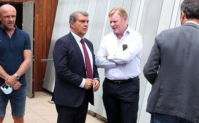 Koeman vẫn ấm ức vì bị Chủ tịch Laporta đối xử không công bằng