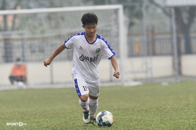 Cầu thủ U19 Nutifood tái hiện khoảnh khắc cảm xúc của Minh Vương ở vòng loại World Cup - Ảnh 9.