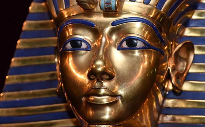 Pharaoh Tutankhamun, tức "Vua Tut" nổi tiếng của Ai Cập được chôn cất bên một kho báu vật làm bằng sắt ngoài hành tinh - Ảnh: LIVE SCIENCE
