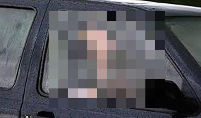 Vợ giận tím mặt vì cảnh tượng nhức mắt bên trong chiếc xe rung lắc của chồng - Ảnh 1.