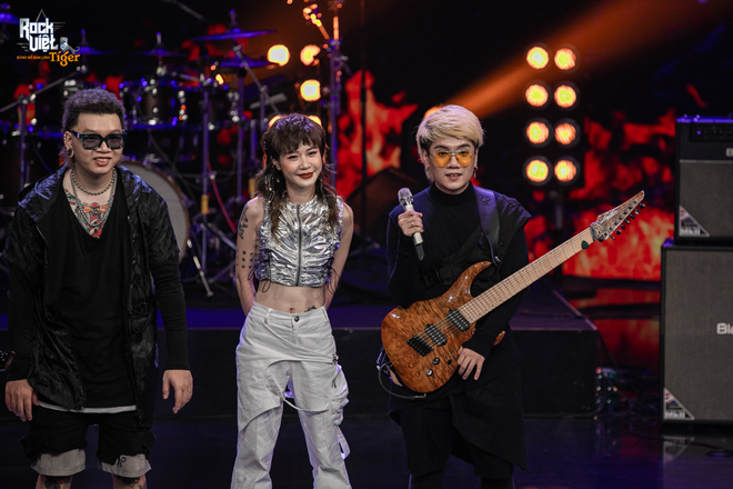 Ban nhạc rock “vượt khó” lấy nước mắt HLV tại Rock Việt - Tiger - Ảnh 2.