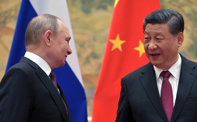 Tổng thống Nga Vladimir Putin và Chủ tịch Trung Quốc Tập Cận Bình. Ảnh: Reuters