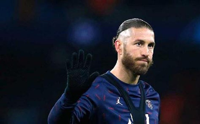 Ramos bị NHM PSG xử tệ