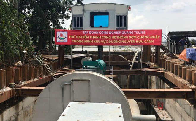 Hệ thống "siêu máy bơm" chống ngập tại đường Nguyễn Hữu Cảnh.