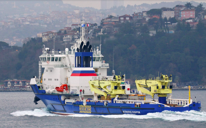 Tàu hậu cần Vsevolod Bobrov của Hải quân Nga khi đang ở khu vực biển của Thổ Nhĩ Kỳ vào tháng 1 năm nay. (Ảnh: Reuters)