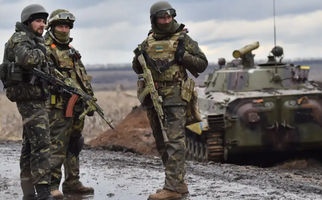 4 yếu tố then chốt giúp Ukraine vẫn đứng vững trước các cuộc tấn công của Nga (Ảnh: Business Insider)