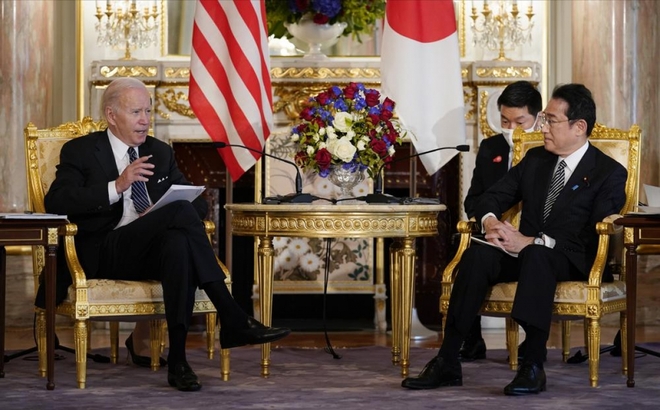 Tổng thống Joe Biden hội đàm với Thủ tướng Nhật Bản Fumio Kishida. Ảnh: AP