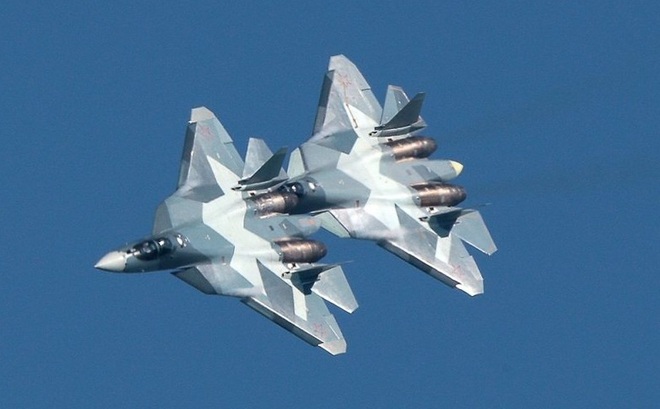 Chiến đấu cơ Su-57 được thiết kế làm tiêm kích chiếm ưu thế trên không. (Ảnh: RIA)